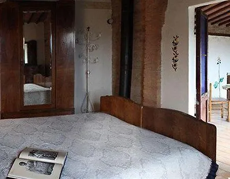 Casa de Campo La Grotta Di Montecchino
