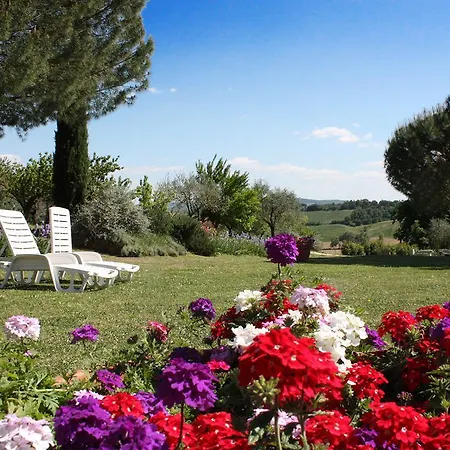 Casa de Campo La Grotta Di Montecchino *