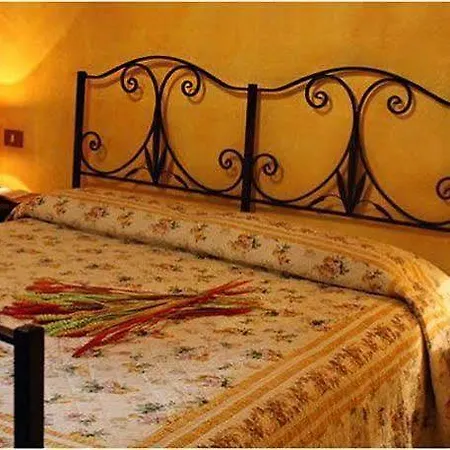 La Grotta Di Montecchino Casa de Campo *